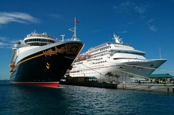 Minhotos entre tripulantes portugueses retidos em navios ao largo das Bahamas