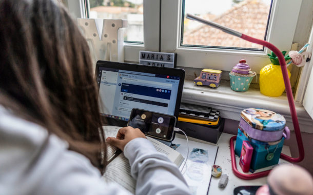 PS propõe que Câmara de Braga empreste computadores e tablets a alunos da telescola