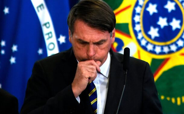 Tribunal exige que Bolsonaro divulgue resultado dos testes à covid-19
