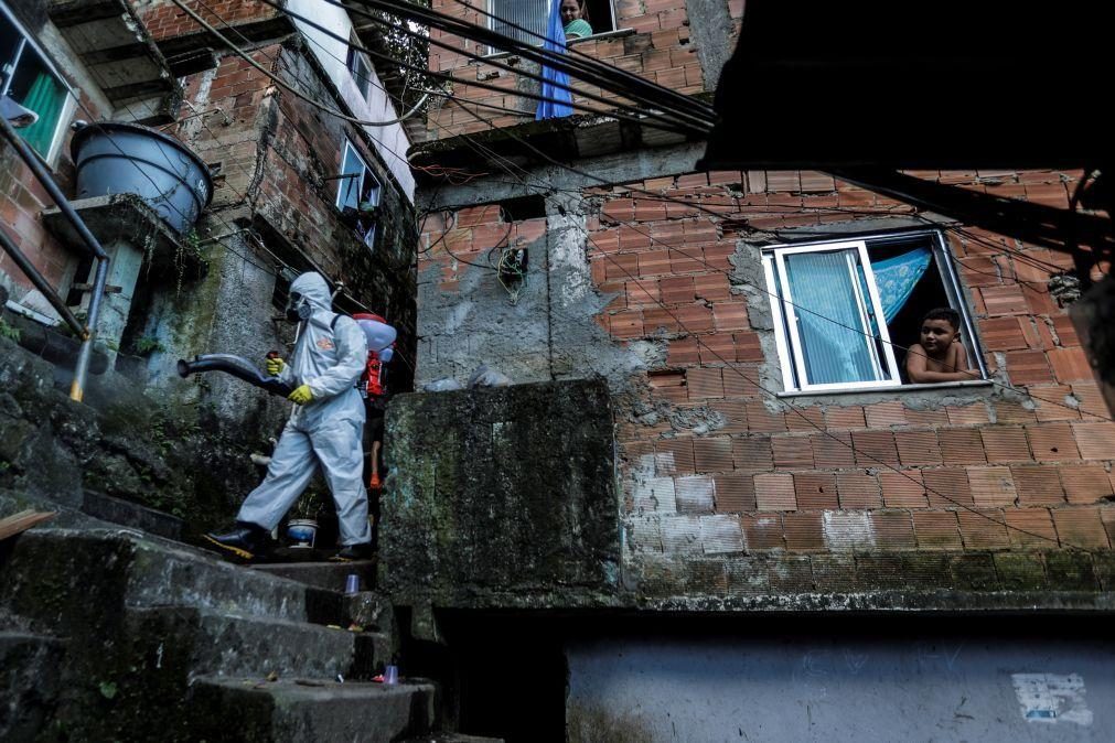 Covid-19.  “Estupidez” de Bolsonaro faz do Brasil “risco muito grande” para países vizinhos