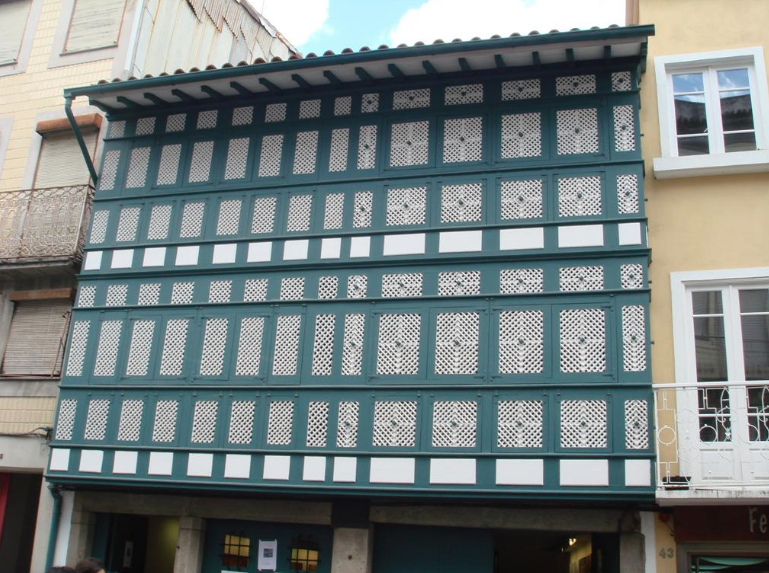 Braga. Galeria Casa dos Crivos reabre dia 5 com ‘Mostra em Três Actos’ (até 5 JUL)