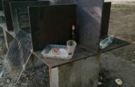 Domingo de calor deixa praia de Adaúfe e Bom Jesus com lixo e marcas de vandalismo (c/vídeos)