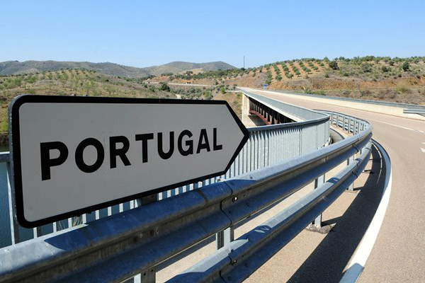 Espanha abre fronteiras em Julho
