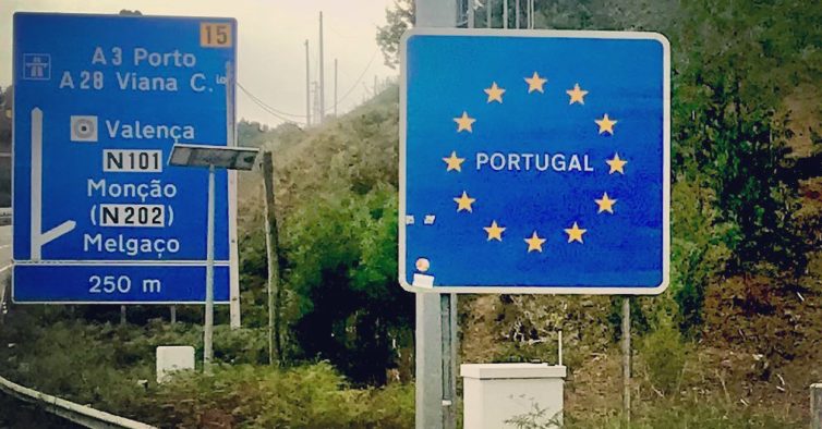 Emigrantes podem regressar sem ficar em quarentena, garante Governo