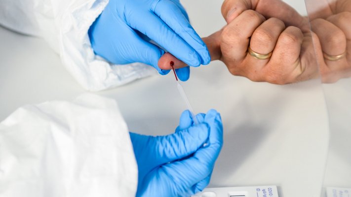 Testes para estimar incidência da covid-19 na população já arrancaram