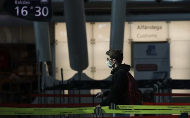Proibição de voos extra União Europeia prolongada até final do mês