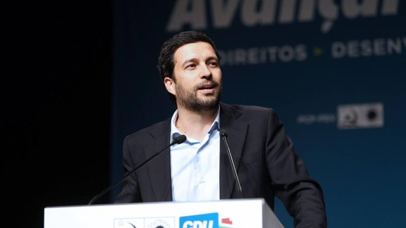 João Ferreira (PCP) leva reivindicações dos trabalhadores da Continental Mabor de Lousado ao Parlamento Europeu
