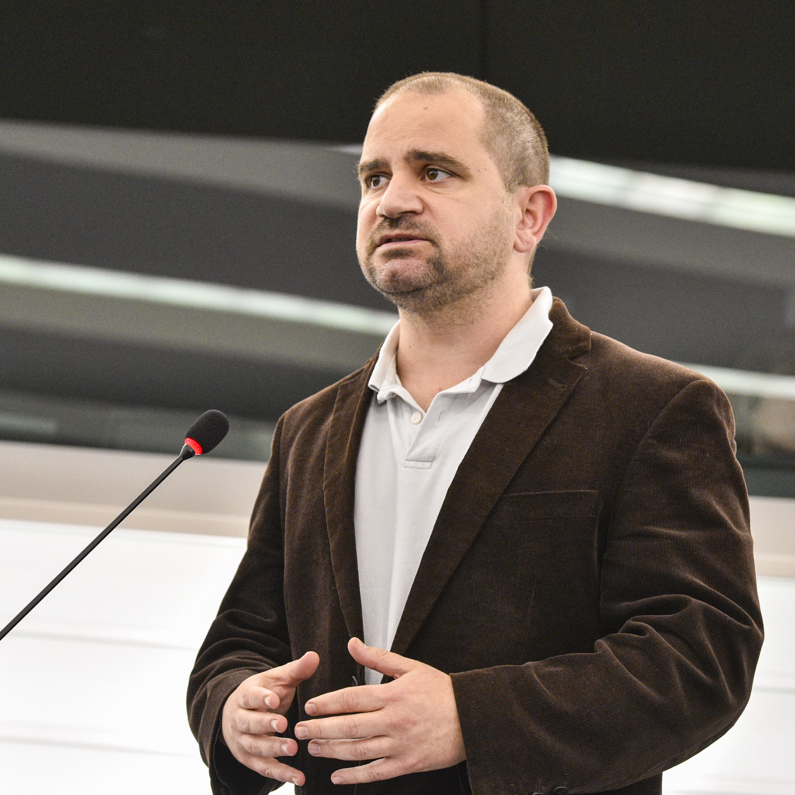 Eurodeputado José Gusmão (BE) questiona Comissão Europeia sobre aterro sanitário de Celorico de Basto