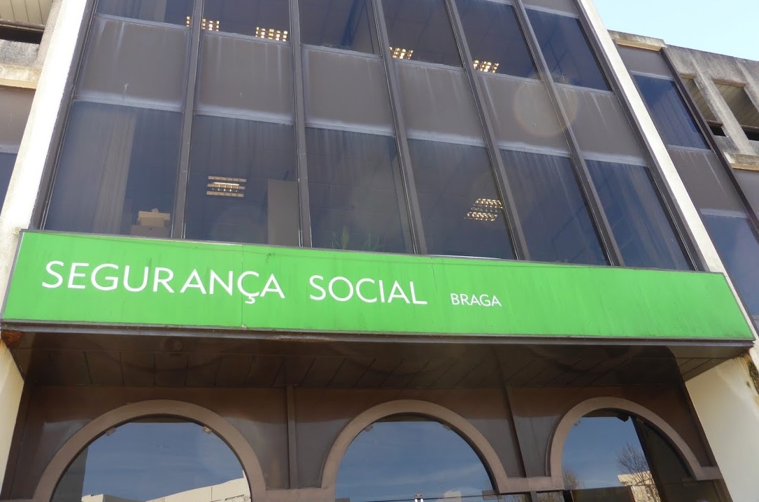 ALERTA. Prazo para pedidos de apoio de trabalhadores independentes e sócios-gerentes ‘fecha’ esta terça-feira