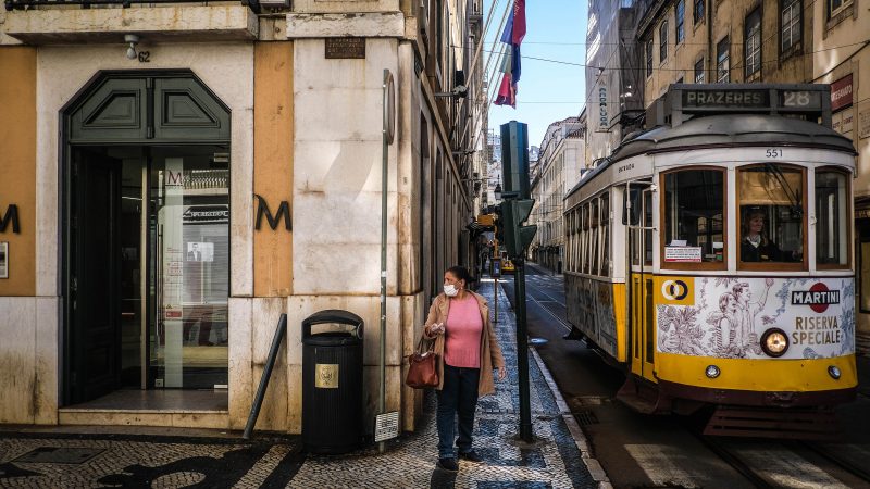 Mais 192 infectados por covid-19. Número é o mais baixo em duas semanas