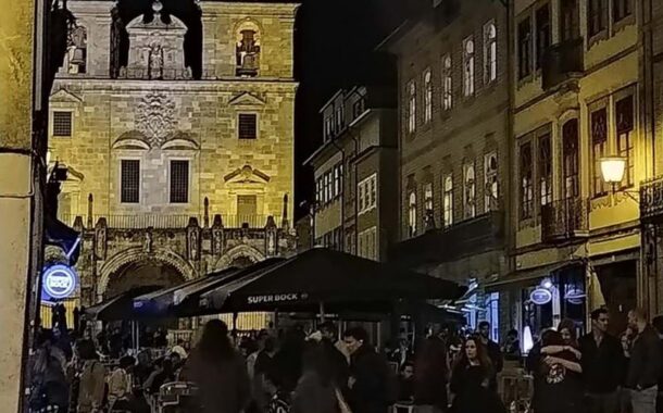 Braga quer reforço policial nas ruas para evitar ajuntamentos de jovens e botellóns.