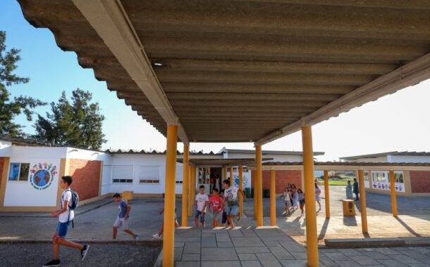 Remoção do amianto de 578 escolas custa 60 milhões. Confira lista de escolas