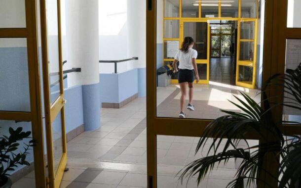Renovação automática das matrículas para a maioria dos alunos
