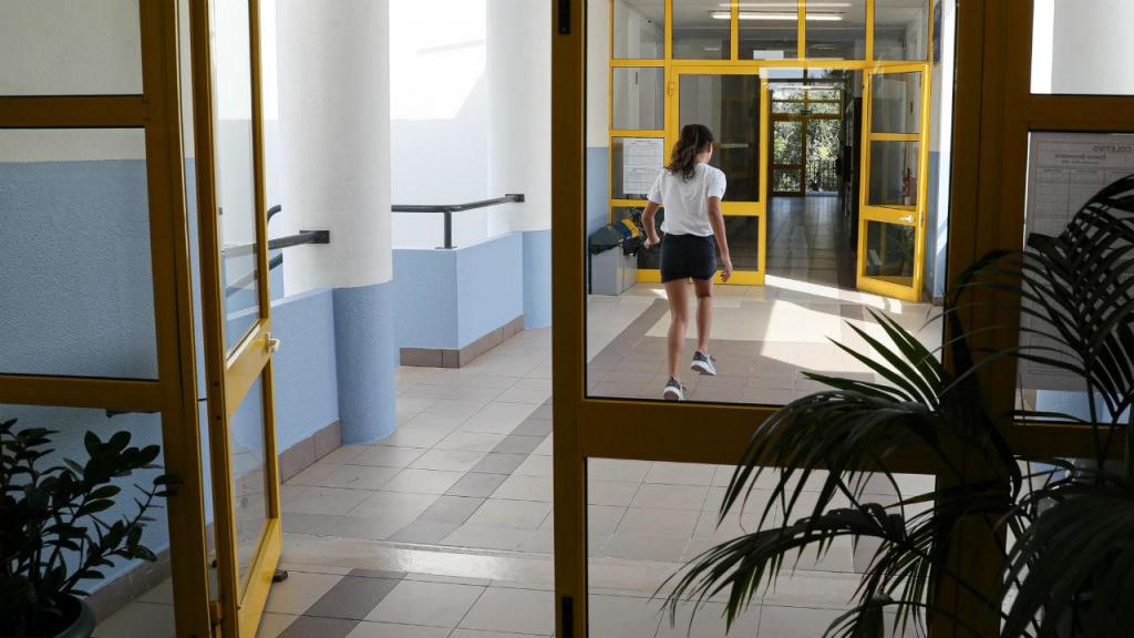 Renovação automática das matrículas para a maioria dos alunos