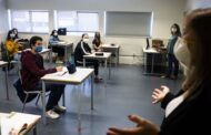 Mais aulas, menos férias. Conheça o plano para o próximo ano lectivo