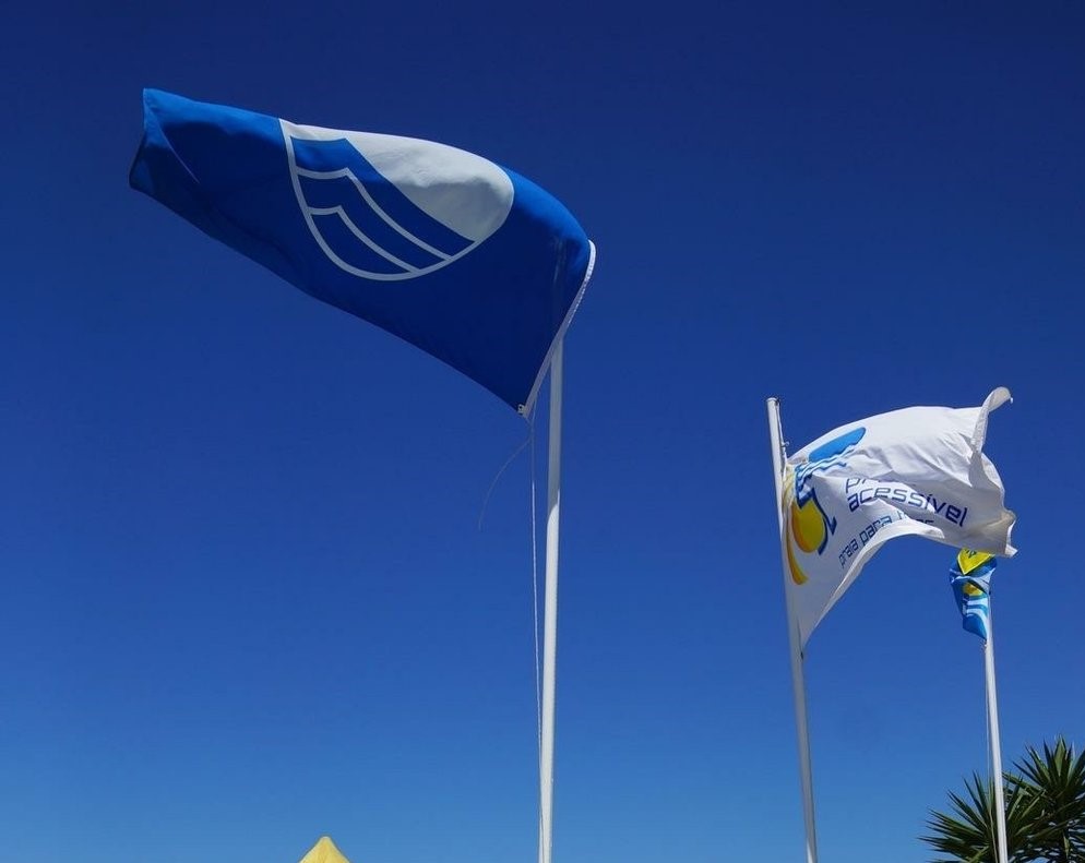 Esposende hasteia Bandeira Azul em quatro praias