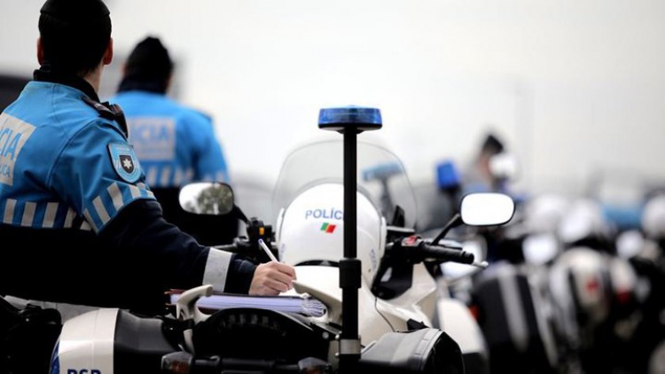 PSP e GNR fiscalizam motocliclos para prevenir comportamentos de risco