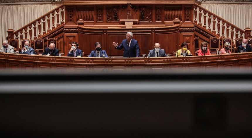 António Costa insiste em acordo de legislatura à esquerda
