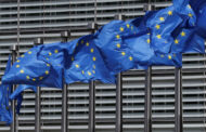 Menos dois países com permissão para viajar para a União Europeia