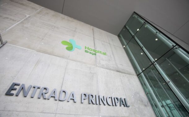 Enfermeiros enchem 168 balões contra “exploração salarial” no Hospital de Braga