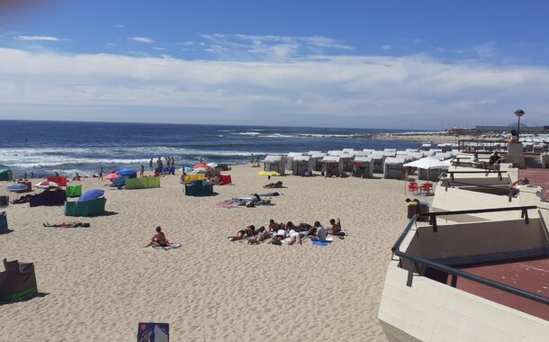 Gaivotas e escorregas já são permitidos nas praias mas com sob condições