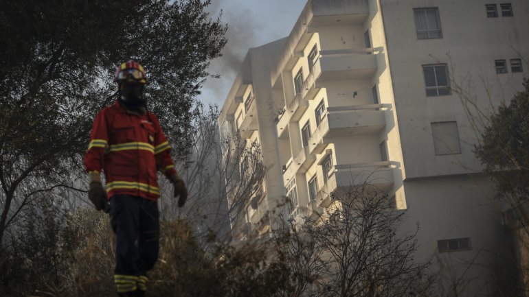Suspeito de incendiar casa dos pais detido em Barcelos