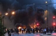 Distúrbios na Suécia depois de militantes de extrema-direita queimarem um Corão