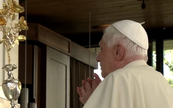 Vaticano confirma que Bento XVI está doente