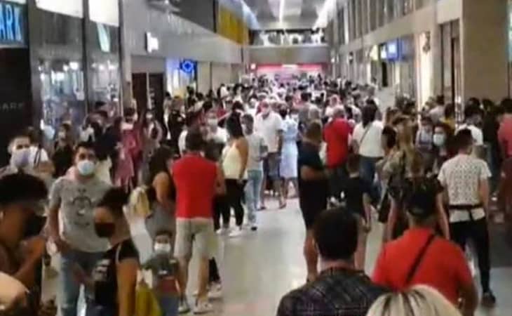 Enchente entope Braga Parque. Administração do centro comercial limita entradas