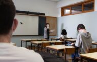 Ano lectivo.Intervalos mais curtos, alunos a limpar salas e cantinas com take away