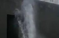 Rebentamento de conduta de água danifica casa e carro em Famalicão (c/vídeo)
