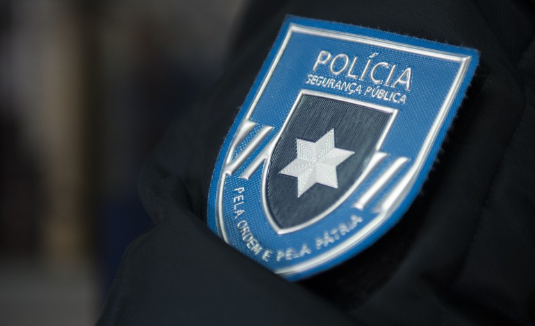 Dois suspeitos de integrarem rede de tráfico de cocaína são agentes da PSP