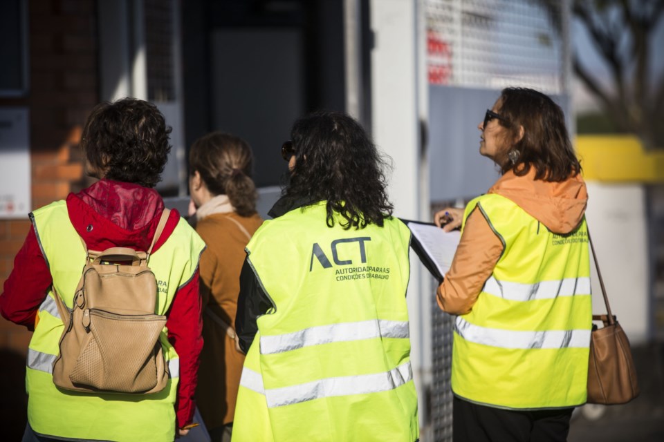 Covid-19. Trabalhadores da ACT de Guimarães tiveram de pagar testes do próprio bolso após contacto com colega infectada