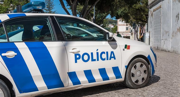 Homem detido por agressão a agentes da PSP depois de perseguição por ruas de Guimarães