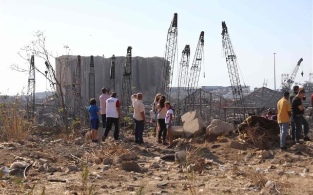 Exército descobre mais quatro toneladas de nitrato de amónio junto ao porto de Beirute