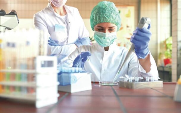 Custo de cada dose de vacina contra covid-19 deve ficar entre os 5 e 15 euros