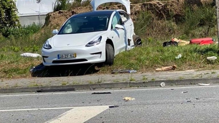 Oito feridos em colisão entre ambulância e carro na EN13 em Viana do Castelo