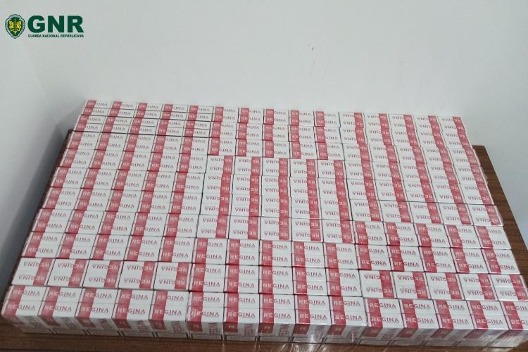 GNR apanha homem com 6.000 cigarros de contrabando na bagageira do carro em Vizela