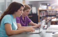 Ministério da Educação anuncia chegada às escolas dos primeiros 100 mil computadores no 1.º período