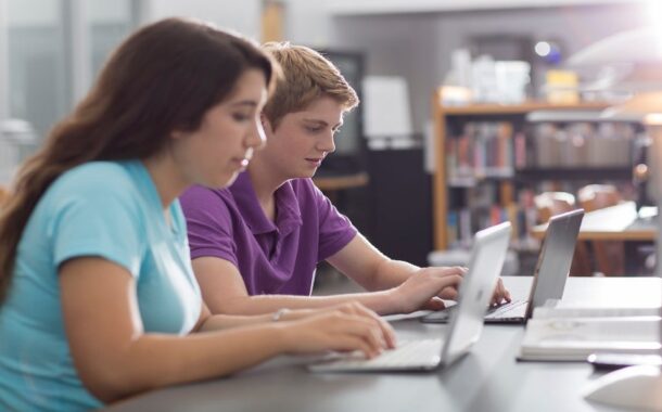 Ministério da Educação anuncia chegada às escolas dos primeiros 100 mil computadores no 1.º período