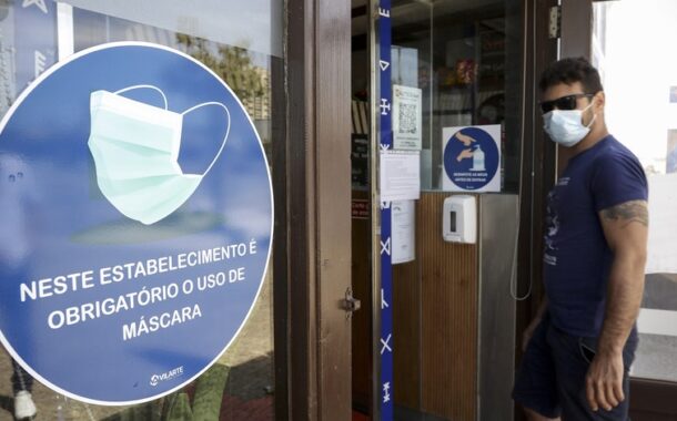 Associação de Barcelos perde batalha judicial contra uso obrigatório de máscara