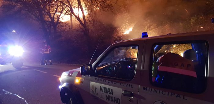 Detido septuagenário que tentou impedir combate a fogo que provocou em Vieira do Minho