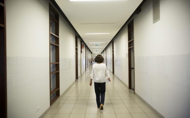 Metade dos docentes em exaustão por causa do covid-19