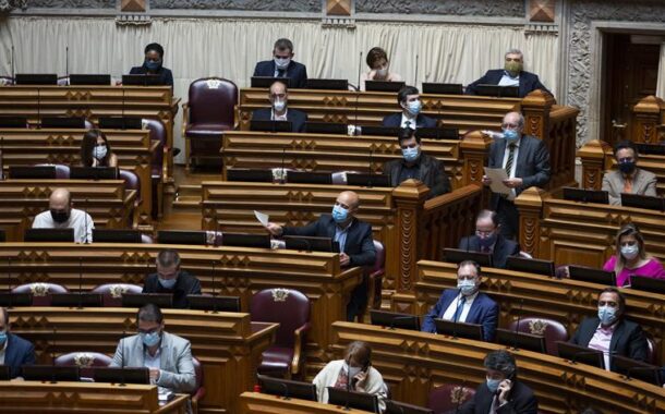Parlamento chumba referendo da eutanásia