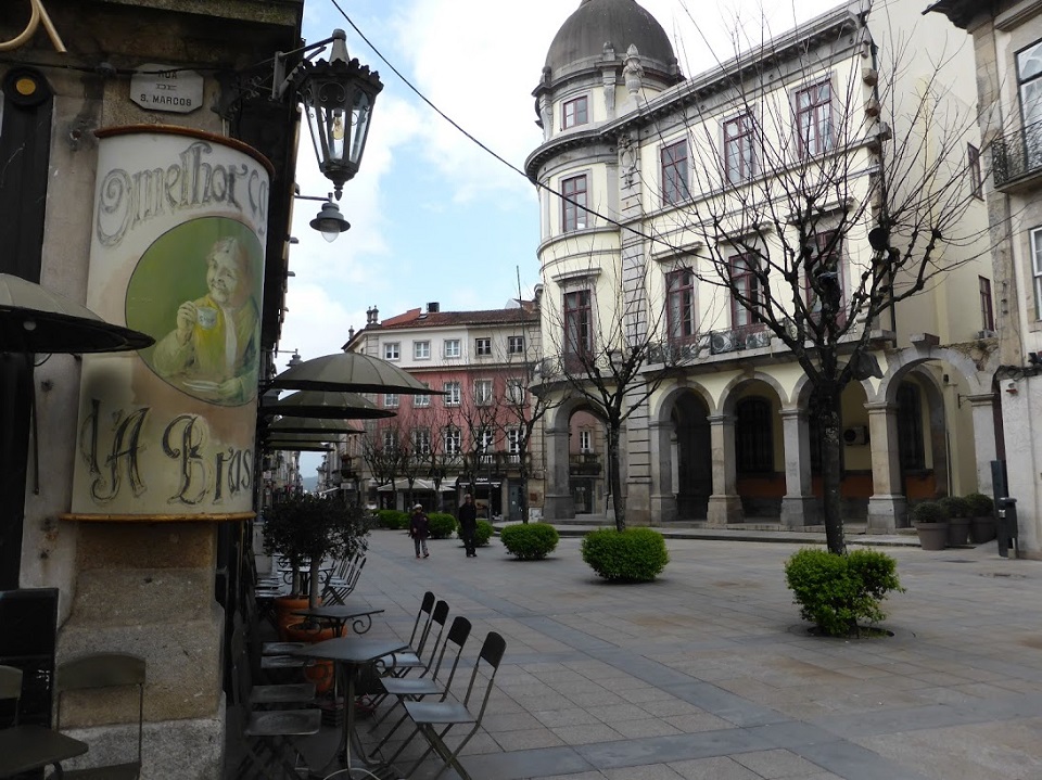 ENSAIO (FIM). Frente-a-frente contra o covid-19, Braga luta contra (novo) confinamento - Mito, loucura e pioneirismo