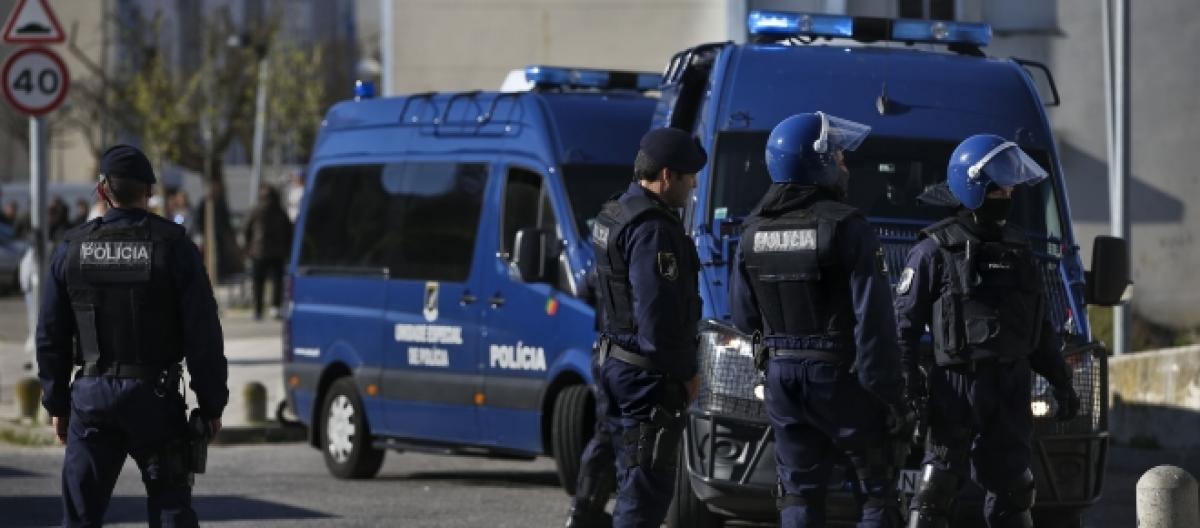 Oito detidos em mega-operação de combate ao tráfico de droga no bairro das Enguardas em Braga