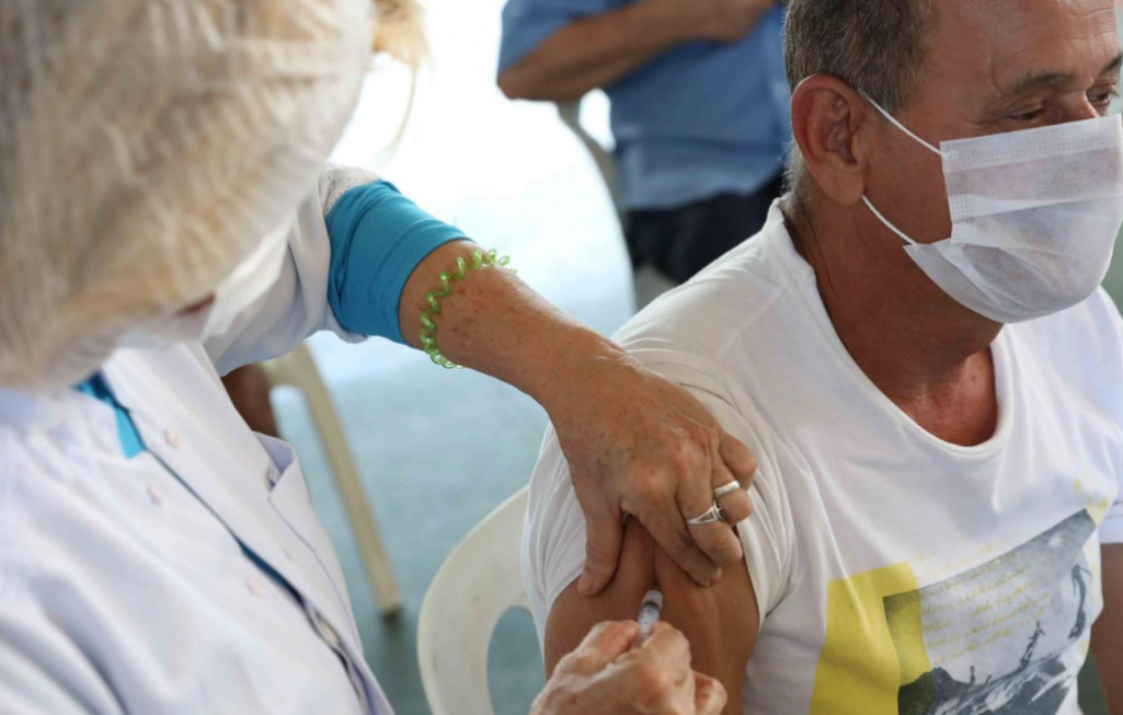 Juntas de freguesia do distrito de Viana funcionam como postos de vacinação contra a gripe