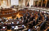 Parlamento aprova novo estado de emergência com votos do PS, PSD e CDS