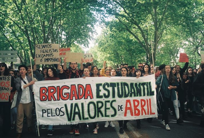 Manifestação ‘Geração à Rasca 2.0’ na rua contra as desigualdades e fim das propinas dia 17