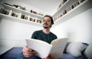 Programa de residências literárias de Braga continua em 2021 com romancista Valério Romão